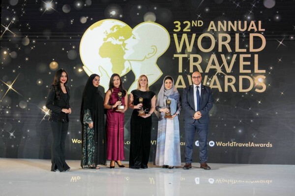 Etihad Airways Wins Three Global Awards at World Travel Awards 2025